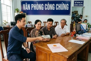 1 vụ công chứng hợp đồng chuyển nhượng quyền sử dụng đất giả chữ ký bên bán
