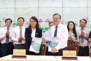 Đại học Quốc gia TP.HCM ký kết hợp tác với TP Cần Thơ trên nhiều lĩnh vực