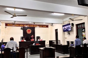 Cần Thơ: Doanh nghiệp thu tiền giữ xe máy 5.000 đồng/30 phút thua kiện Chủ tịch phường 