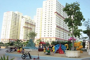 HoREA 'thúc' chủ đầu tư nhà ở xã hội bàn giao nhà sớm