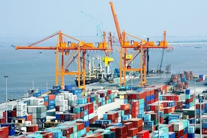 Việt Nam xuất siêu đạt mức cao kỷ lục 