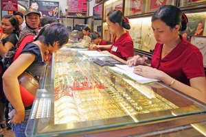 Diễn biến ngược chiều trên thị trường vàng