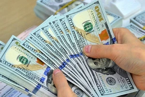 FED tăng lãi suất lần thứ 3, giá vàng quay đầu giảm