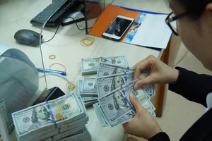 Tỉ giá USD liên tục tăng