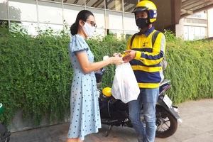 Ngồi nhà vẫn có đủ lương thực thực phẩm như bình thường