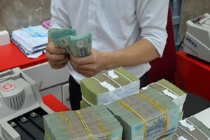 Lãi suất tiền gửi xuống mức 'siêu' thấp