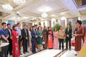 Ấm áp ngày hội VASEAN trước thềm xuân