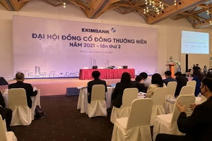 Sau 9 năm, cổ đông Eximbank được chia cổ tức