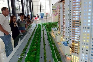 Chủ đầu tư ôm trọn quyền sử dụng đất khi chung cư bị 'khai tử'?