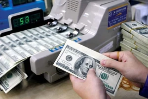 Tốc độ tăng trưởng tiền gửi chậm dần