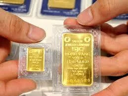 Giá vàng miếng SJC đột ngột lao dốc gần 5,5 triệu đồng/lượng