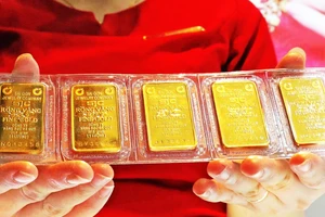 Vàng SJC đang 'chìm xuồng'