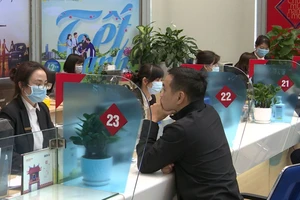 Sáng nay, lãi suất tiền gửi đồng loạt giảm mạnh