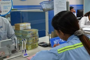 Hai lãnh đạo cấp cao ngân hàng Eximbank xin từ nhiệm