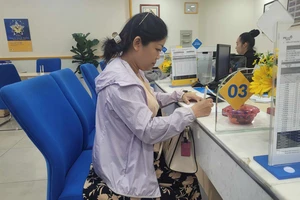 Làm sao để biết mình có bao nhiêu tài khoản, thẻ ngân hàng?