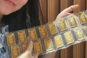 Vàng nhẫn 9999 đắt ngang vàng miếng SJC, có nên mua?