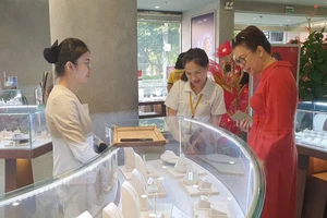 Đầu tư vàng là sự lựa chọn sáng suốt trong 2025?