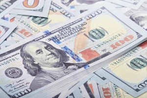 Giá đôla Mỹ 'chợ đen' bất ngờ rơi nhanh