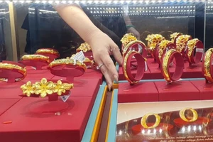 Chênh lệch giá vàng nội – ngoại tiếp tục phình to, lên gần 30 triệu