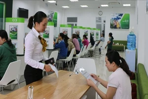 'Ông lớn' đầu tiên giảm lãi suất huy động