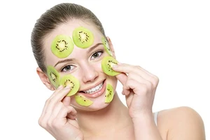 Chăm sóc da khi ngồi làm việc phòng máy lạnh