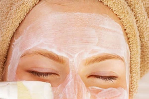 Cách đơn giản làm đẹp da với trứng gà