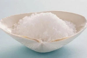 Đẹp da, trắng răng nhờ muối