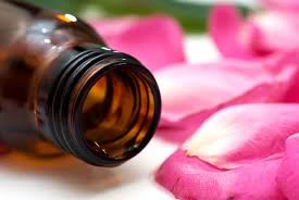 Những loại tinh dầu dành riêng cho da mụn