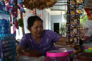 Bắt hai thanh niên giật thùng tiền mừng cưới