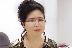 Hủy quyết định tái bổ nhiệm nữ giám đốc 'trẻ hơn tuổi'