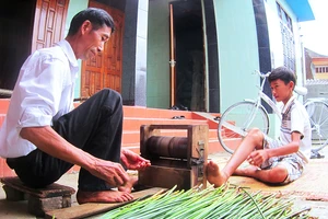 Manh chiếu cói miền quê An Xá