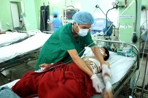 Cứu kịp thời bệnh nhân bị anh ruột đâm thủng tim