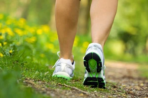 Đi bộ 20 phút mỗi ngày giúp sống lâu hơn