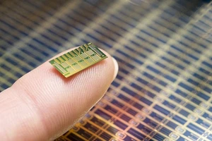 Sẽ có chip tránh thai điện tử tác dụng 16 năm