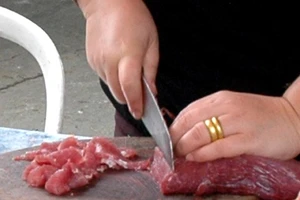 'Kho' chứa vi khuẩn kháng thuốc là… thớt