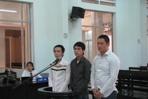 Vào tù vì tự ý thu tiền bến bãi