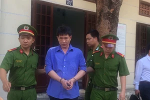 Tử hình kẻ giết người theo ‘đơn đặt hàng’ 