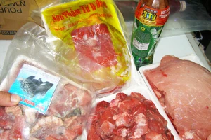 Phát hiện cơ sở nghi ‘phù phép’ thịt heo thành thịt nai, đà điểu