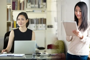 Đừng ngồi một chỗ khi làm việc, hãy đứng lên!