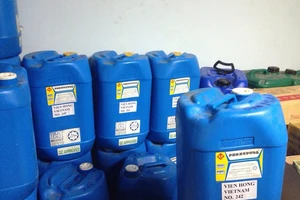 Phát hiện nhiều nguyên liệu hết hạn ở công ty sản xuất bánh snack