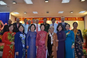 Ông Kiều Bình Chung tái đắc cử Bí thư Quận ủy quận Tân Bình