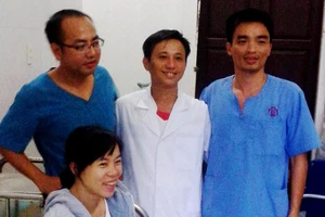  Đón bé gái chào đời tại Trường Sa 