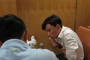 Bắt bảo vệ khách sạn điều hành đường dây ‘gái gọi’