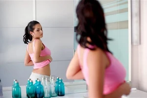 Càng nghĩ mình mập, càng dễ tăng cân