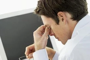 Làm gì khi mắt hay bị khô,mỏi?