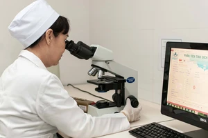 Cơ hội làm cha mẹ cho 30 cặp vợ chồng hiếm muộn