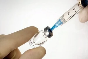 Thêm một trẻ tử vong sau tiêm vaccine Quinvaxem 