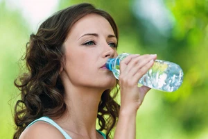Uống bao nhiêu nước một ngày là đủ?