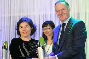 Bà Mai Kiều Liên nhận giải thưởng New Zealand ASEAN