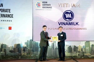 Vinamilk nhận giải thưởng quản trị công ty khu vực ASEAN